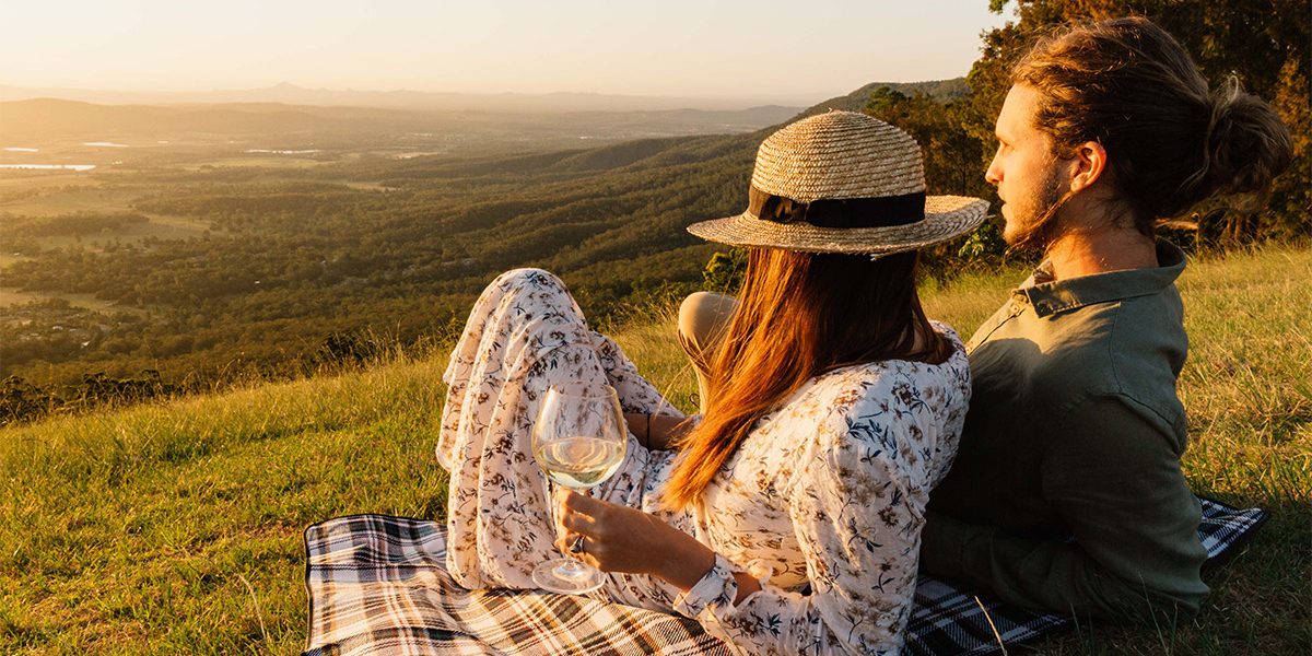 Tamborine Mountain wineries, galleries and lookouts